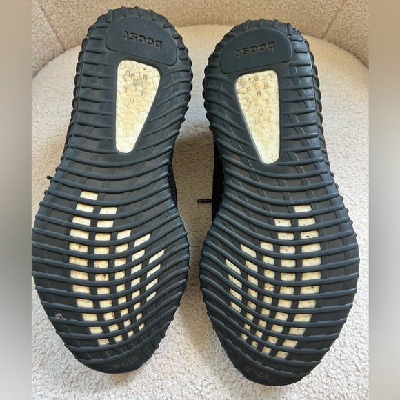 Yeezy adidas Boosts 350 V2 Black Men’s 13 - Picture 6 of 7